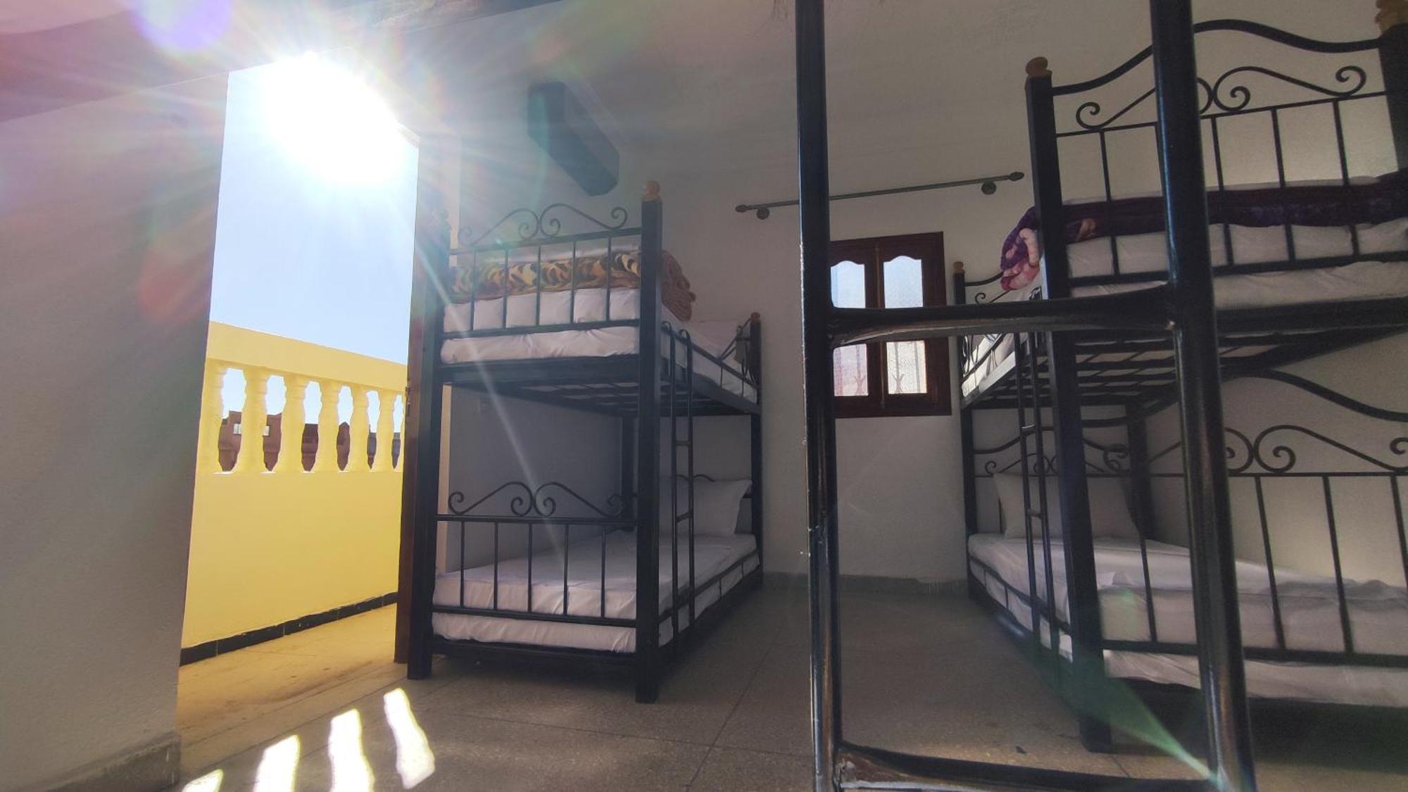 Warzazat Hostel Екстериор снимка