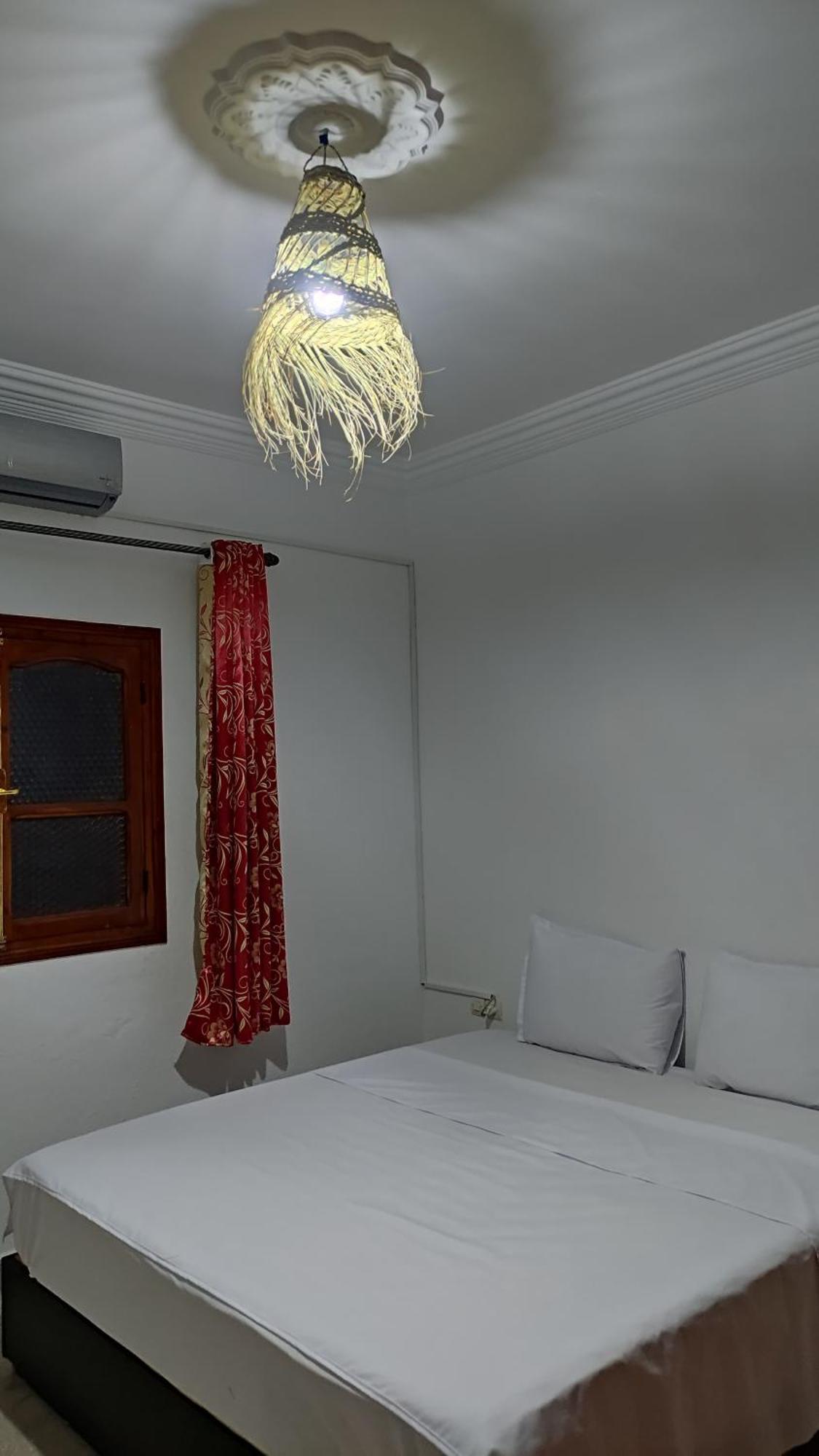 Warzazat Hostel Екстериор снимка