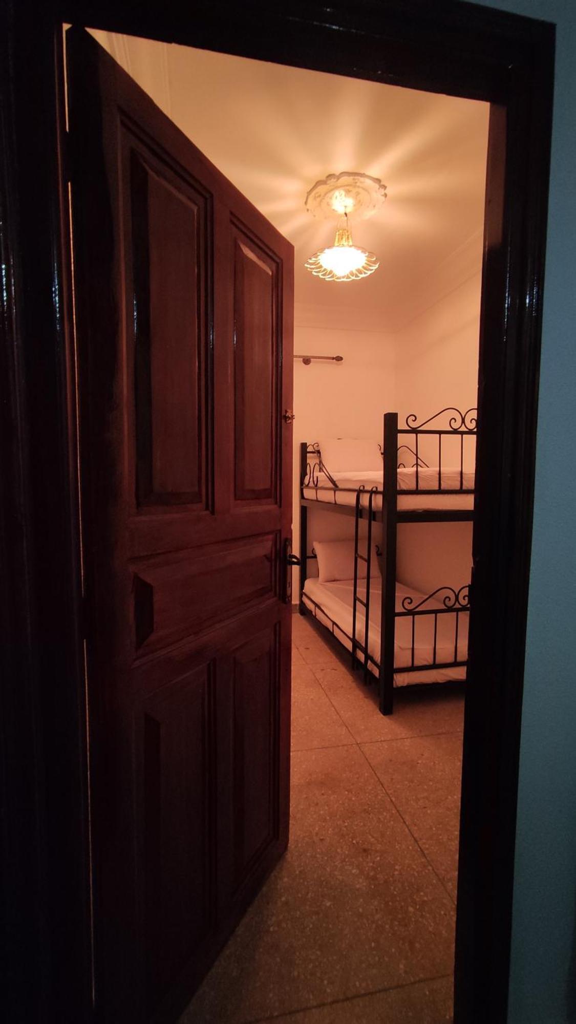 Warzazat Hostel Екстериор снимка