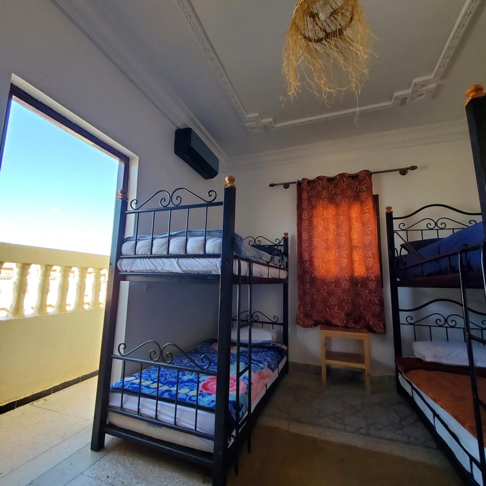 Warzazat Hostel Екстериор снимка