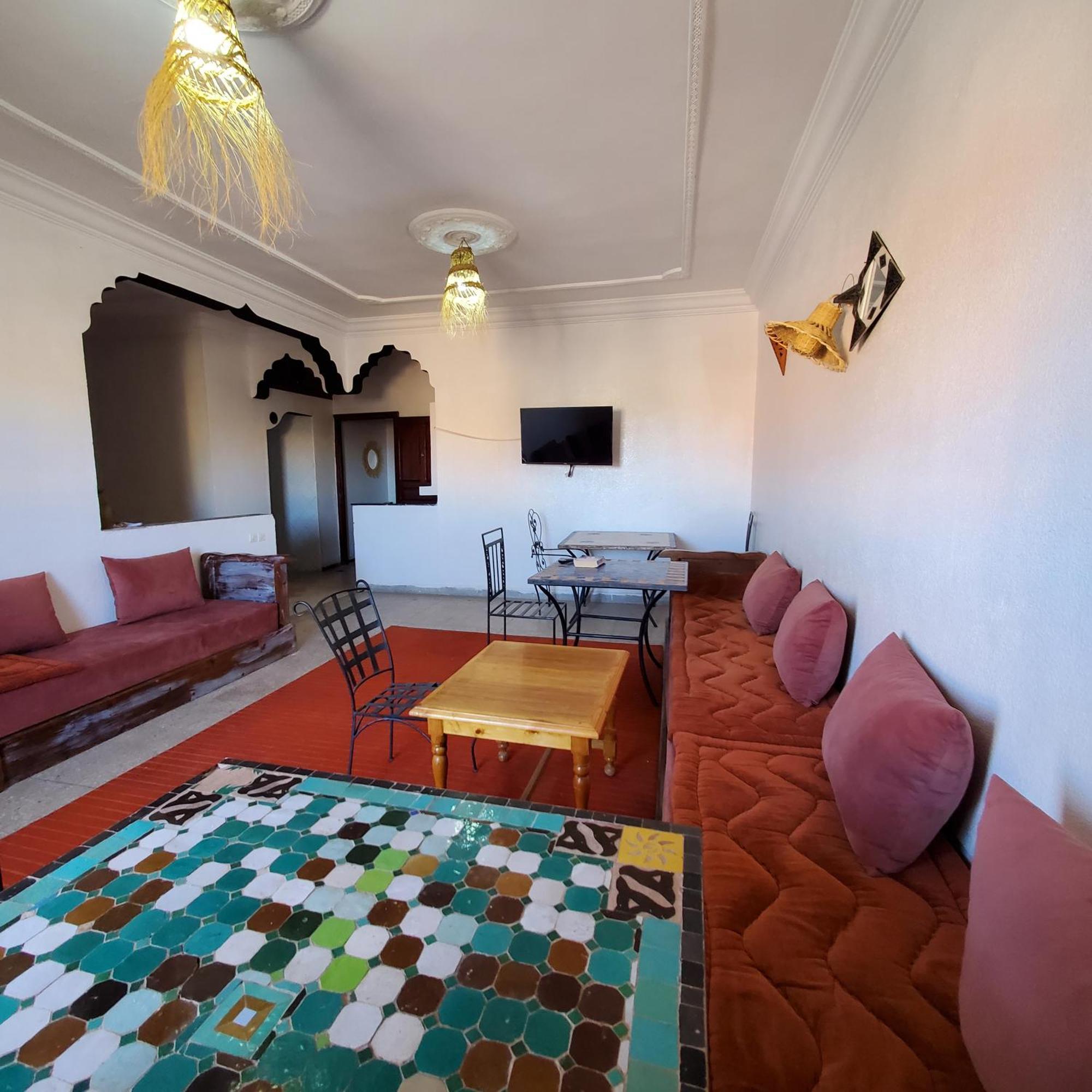 Warzazat Hostel Екстериор снимка